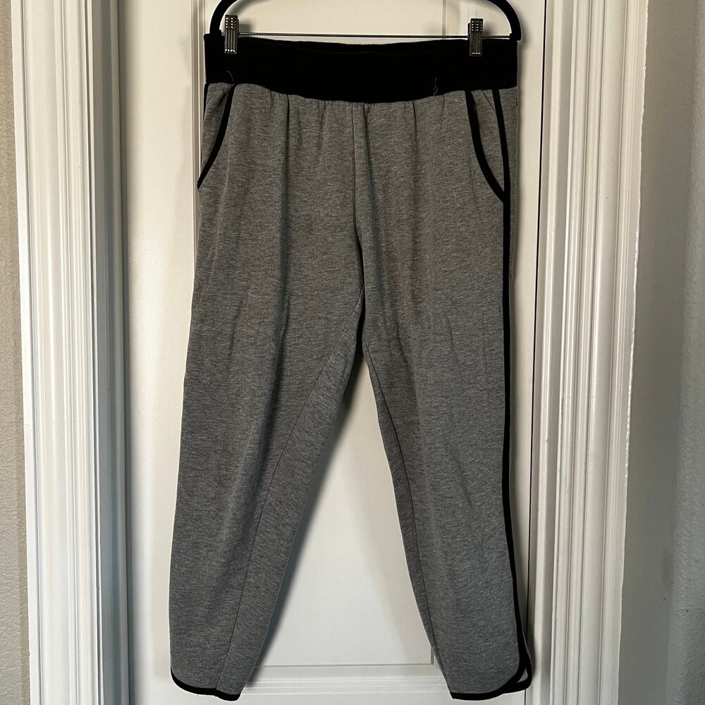 Fabletic's Women's Size Large Gray/Green trimmed Athletic pants | Size L